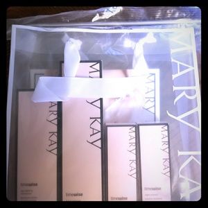 Mary Kay Timewise Miracle Set